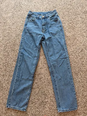 Amazon High rise dark wash jeans thumbnail 1
