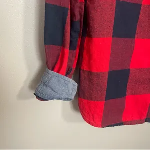 Tommy Hilfiger Cotton Flannel Button down navy and red checkered thumbnail 4
