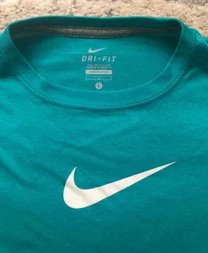Nike Dri-Fit Workout Top thumbnail 2
