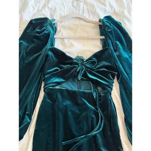 House of CB Abigail Emerald Velvet Mini Dress Womens S Teal Green Cutout Front thumbnail 4