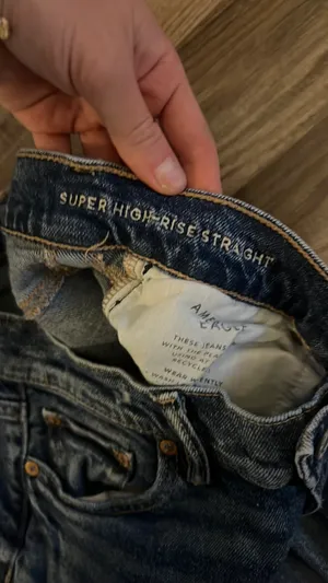 American Eagle Jeans thumbnail 3