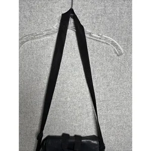 Vintage Totes‎ Shoulder Bag Purse Black 90s Pockets Zip Adjustable Travel 90s thumbnail 3