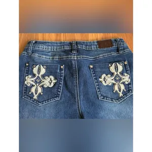 Vintage Earl Jean Bootcut Denim with Embroidered Back Pockets Size 10P thumbnail 2
