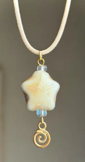 Handmade ceramic chunky star boho fairy cottage necklace⭐️💚 thumbnail 1