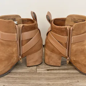 Vionic Tenley Block Heel Bootie Tan Size 7 thumbnail 6
