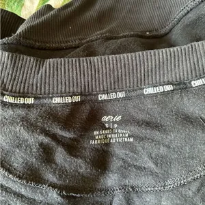 Aerie Chilled Out Brushed Fleece Sweatshirt Side Splits Small Black thumbnail 2