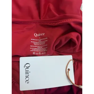 NWT Quince Cherry Red Italian Underwire One-Piece Swimsuit Size Medium thumbnail 3