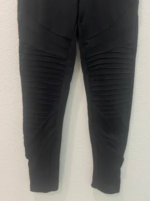 Black Leggings Size Small thumbnail 2