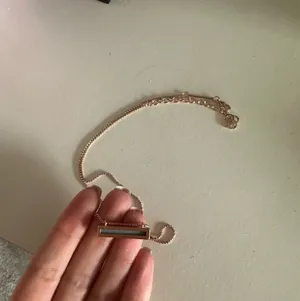 Kendra Scott Necklace thumbnail 4