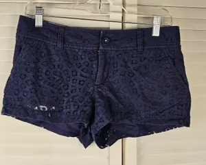 Lilly Pulitzer Womens Navy Lace The‎ Walsh Shorts 4 thumbnail 1