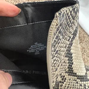 Marc Fisher‎ Snakeskin Faux Leather Chunky Boot Pointed Toe Retire Line 6M EUC thumbnail 7