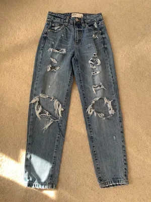 Garage Ripped Mom Jeans thumbnail 1