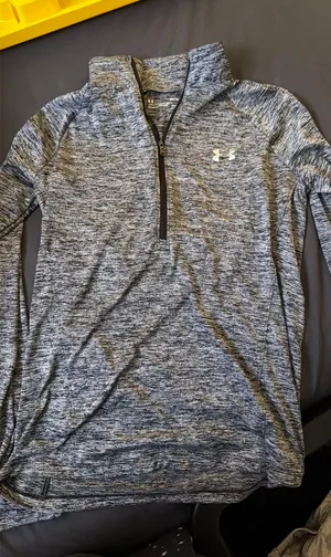 HeatGear Under Armour Women’s grey long sleeve sweatshirts thumbnail 1