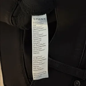Spanx Cropped Flare Raw Hem Black Denim Jeans Size Large thumbnail 4