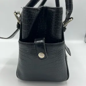 Black Crocodile thumbnail 4