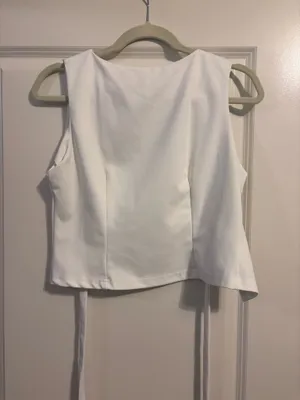 Musera Boat Neck Open Tie Back Fitted Top White Size M thumbnail 2