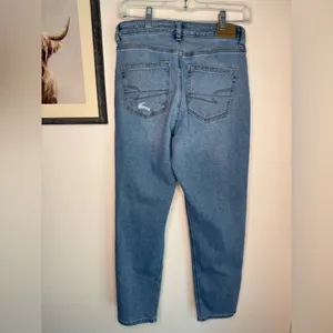 American Eagle Outfitters Straight Leg Mom Jeans thumbnail 2