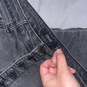 High Waist Jeans thumbnail 6