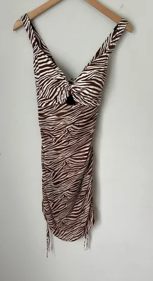 Shapellx women’s one piece brown white animal print swimsuit with skirt sz XL 🔴 thumbnail 1
