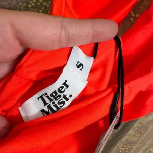 Tiger‎ Mist Neon Coral Amazon Plunging Ruched Halter Dress Small NWT Flawed thumbnail 7