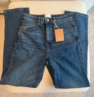 Reformation Jeans High-Rise Straight thumbnail 1
