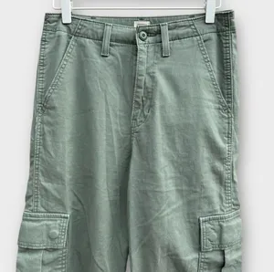 Levi’s High-Waisted Cargo Joggers thumbnail 5