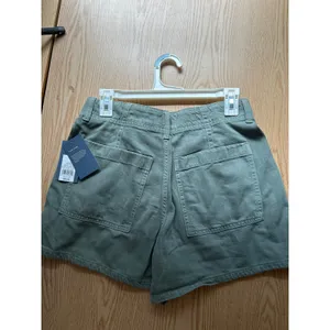 New Women’s Universal Thread Pleated Shorts High Rise Cotton Lyocell Size 6 thumbnail 3