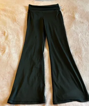 Embrace Your Love black fold over flared yoga pants size M athletic athleisure thumbnail 1