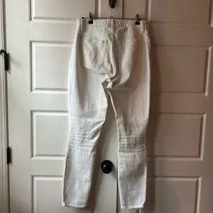 The Skinny High Rise White Distressed Jeans thumbnail 2