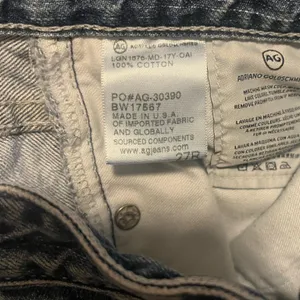 AG‎ Adriano Goldschmied The Phoebe Vintage High Waisted Tapered Leg Jeans Size 4 thumbnail 4