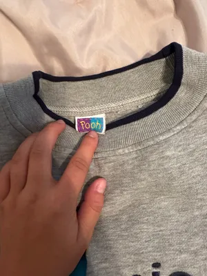Disney Winnie The Pooh Crewneck thumbnail 3