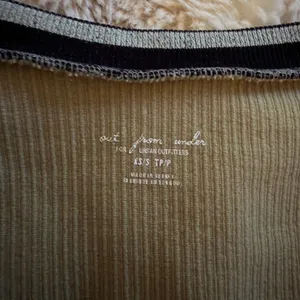 Urban outfitters green and black ribbed crop top thumbnail 4