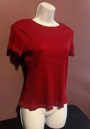 New Red Ribbed Short Sleeve Top Size Medium thumbnail 2