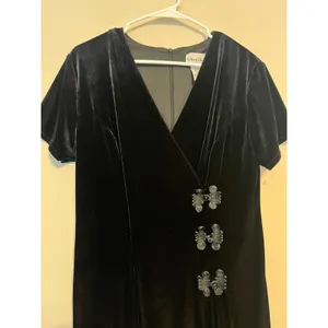 Ultra Dress New York 90s Vintage Black Velvet Sheath Dress Size 10 thumbnail 2