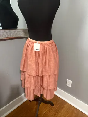 NWT lilou Oval Tweed Elastic Tiered Ruffle Pink Barbie Coquette MIDI Skirt 16 thumbnail 4