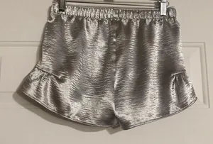 Aerie ladies pajama shorts are a size XS. thumbnail 2