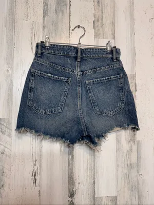 ZARA High Waisted Distressed Denim Shorts Womens Size 2 (EUR 34) Raw Hem Cutoffs thumbnail 3