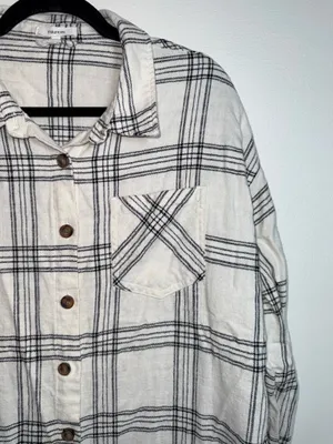 Maurices Cabin Plaid Boyfriend Button Down Shirt White Black Oversized thumbnail 4