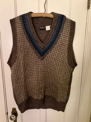 vintage wool sweatervest Size L thumbnail 2