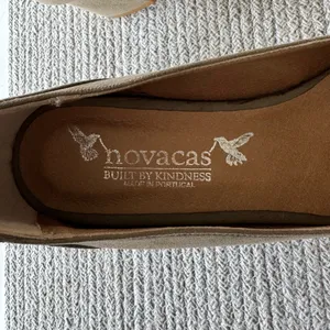 Novacas Light Gray Taupe Suede Block Heel Ankle Strap Pumps Dress Shoes Sz 40 9 thumbnail 5