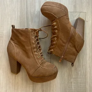 Bold and Beautiful: Platform Heeled Boots for Women thumbnail 1