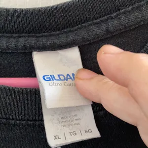 FINAL MARKDOWN Gildan graphic tee xl thumbnail 4