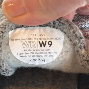allbirds wool runners sneakers W9 in gray thumbnail 5