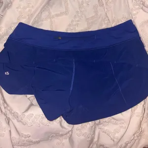 Lululemon Blue Shorts Hotty Hot thumbnail 2