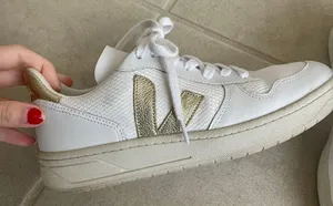 VEJA Gold sneakers thumbnail 2