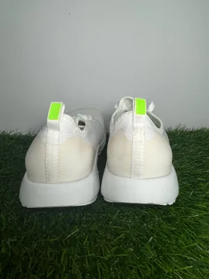 OOFOS Lightweight Comfort Shoes White Cream Women’s Size 5 thumbnail 4
