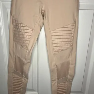 Alo Yoga Leggings Size Small High Waisted Light Pink Dusty Rose Moto Full Length thumbnail 6