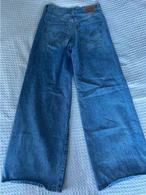 Levi’s Wide-Leg 94 Baggy Jeans thumbnail 5