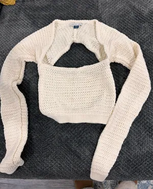 Outfitters sweater thumbnail 1