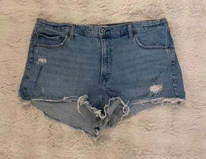 Abercrombie Mom Shorts High-Rise thumbnail 1